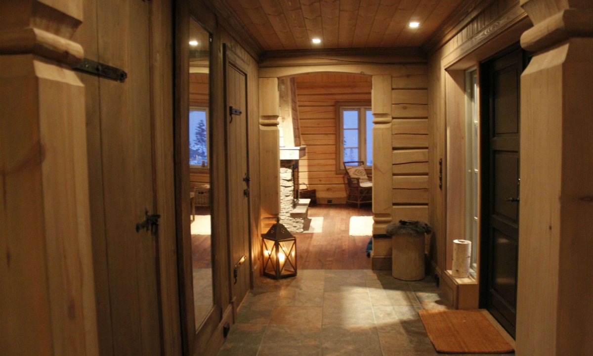 Прихожие в норвежских домах из лафета