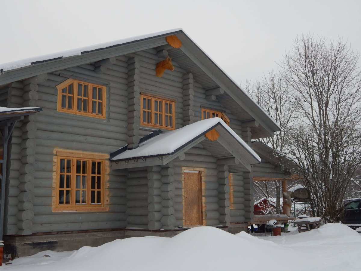 Экстерьер дом из лафета