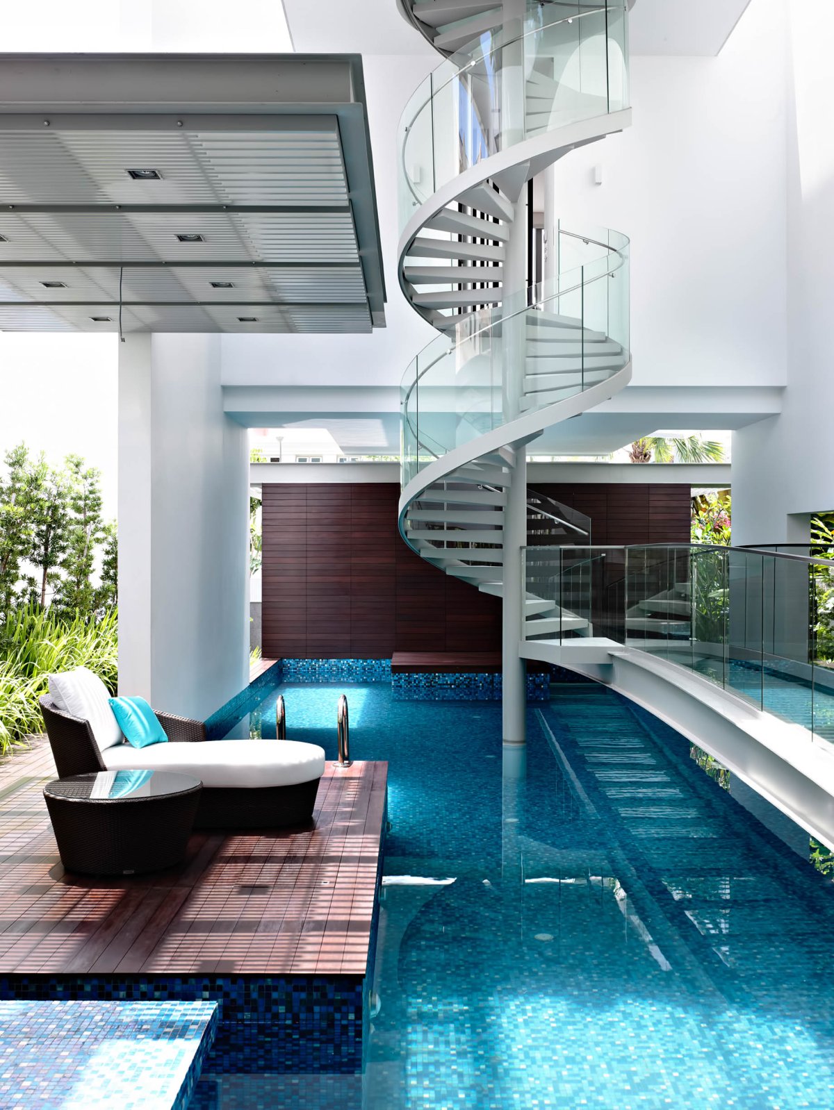 Квартира с бассейном