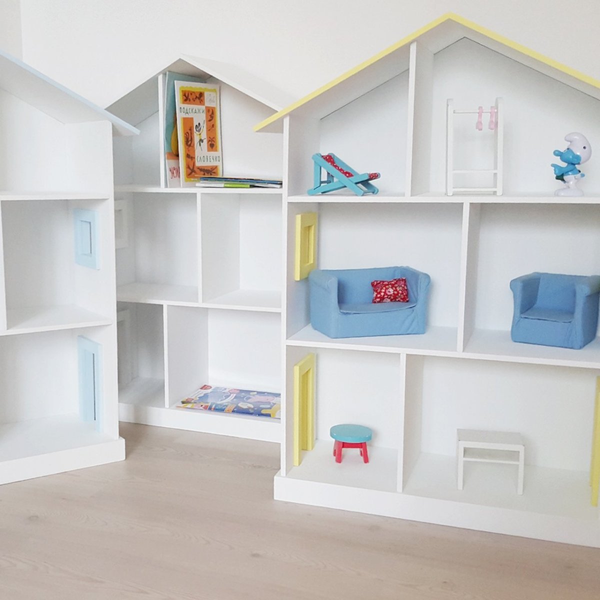 Полки в детскую комнату