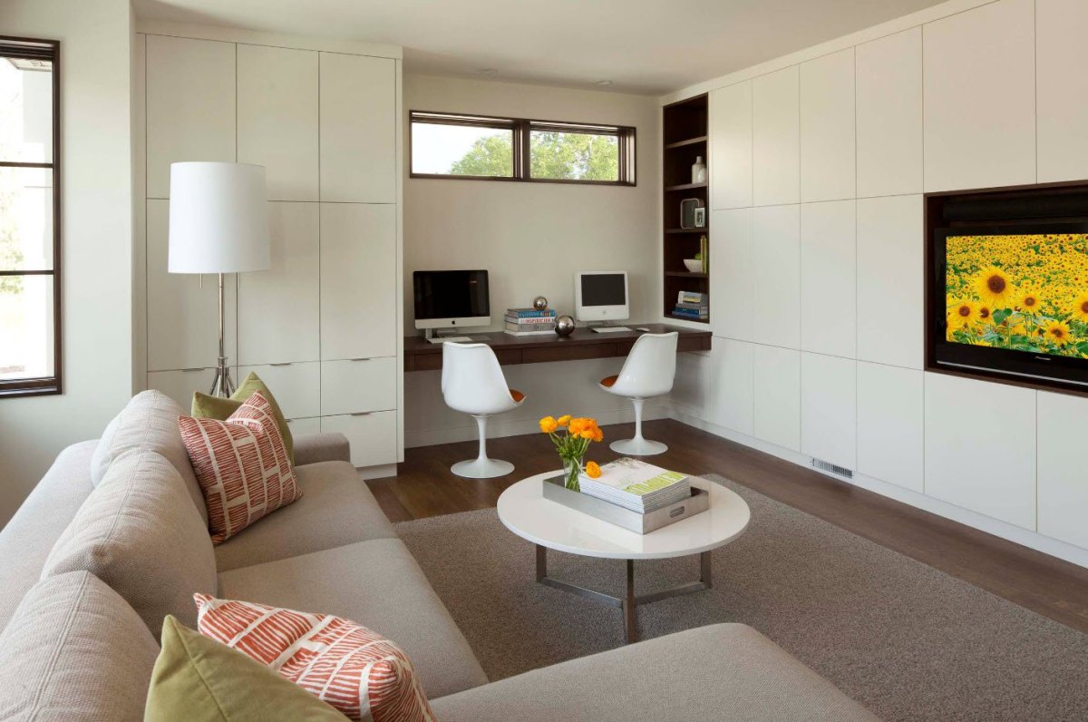 Гостиная с рабочей зоной