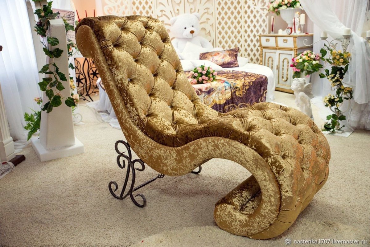 Шикарное кресло