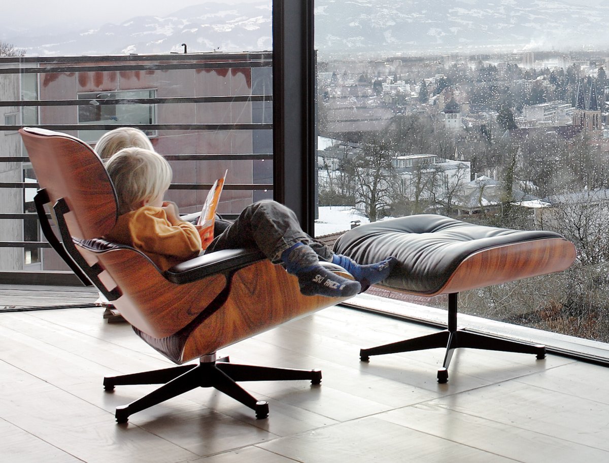 Кресло Eames Lounge Chair в интерьере