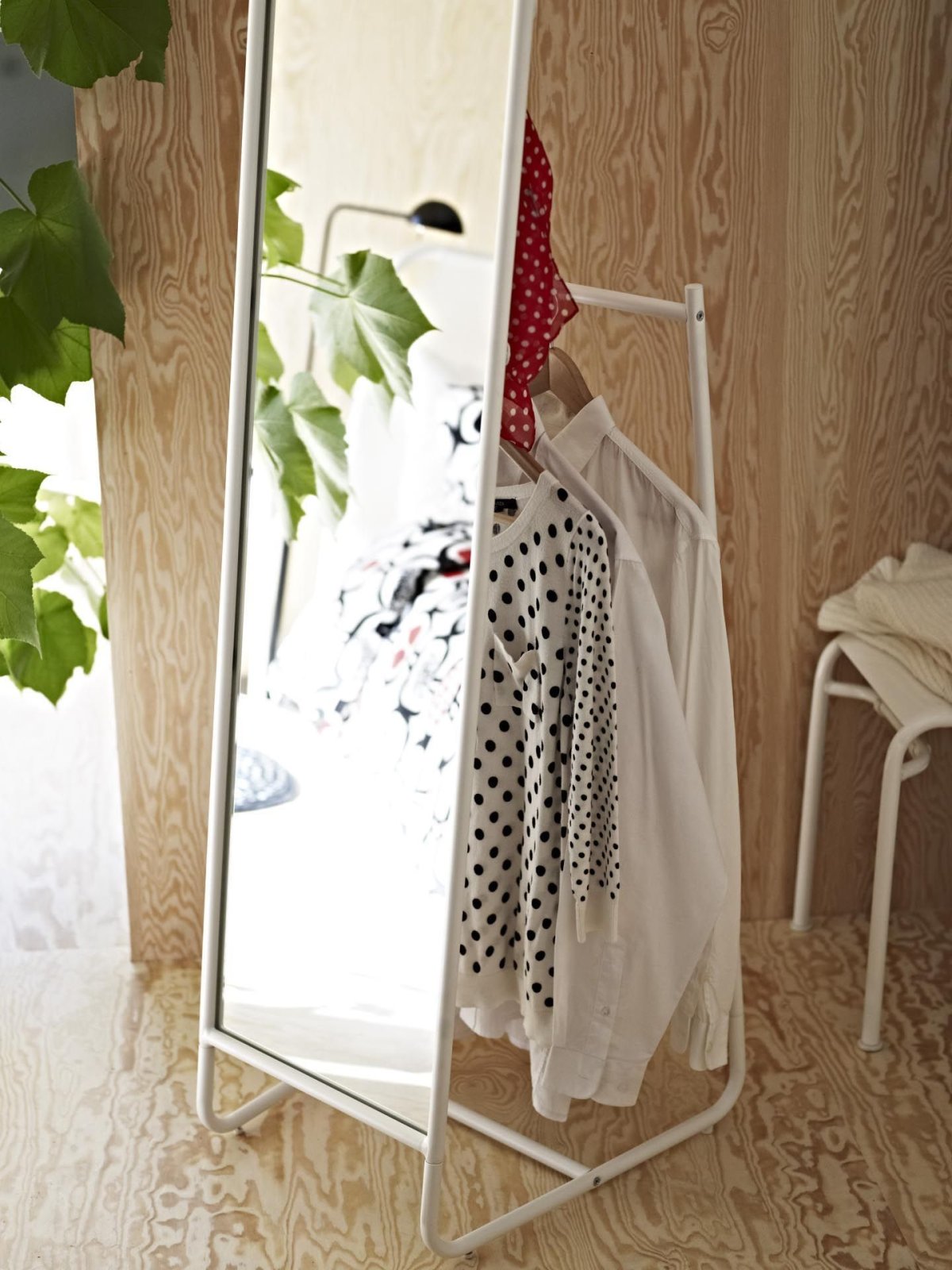 Зеркало напольное икеа кнаппер