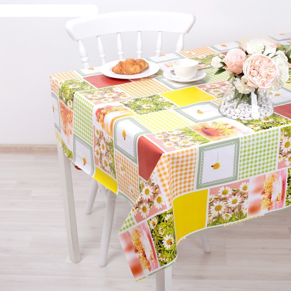 Клеенка на стол для кухни