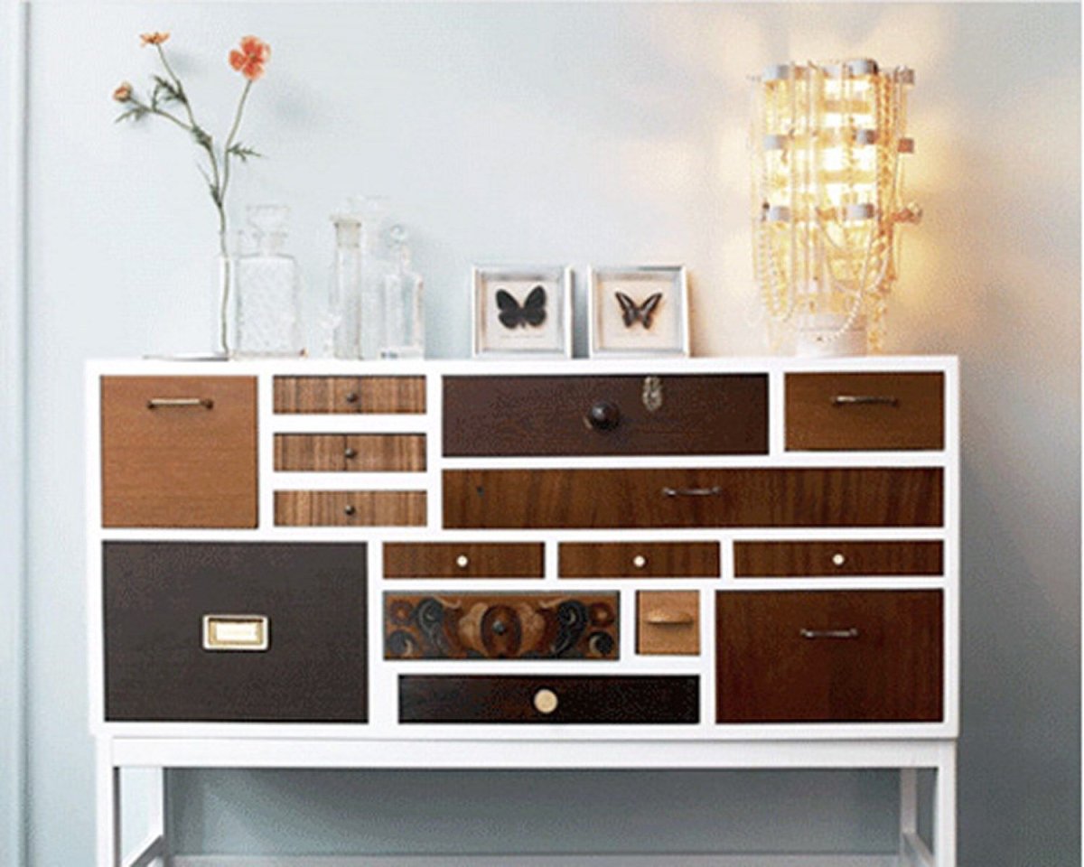 Комод с разными размерами ящиков