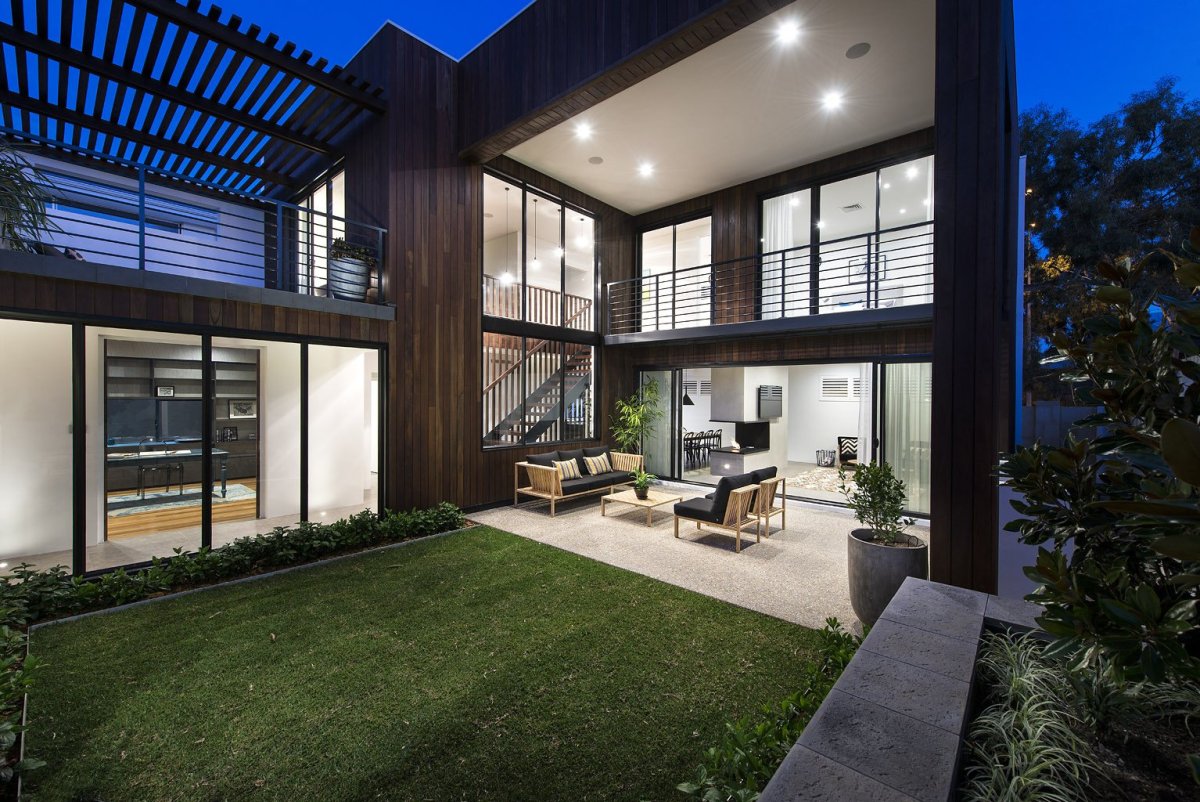 Внутренний дворик в частном доме