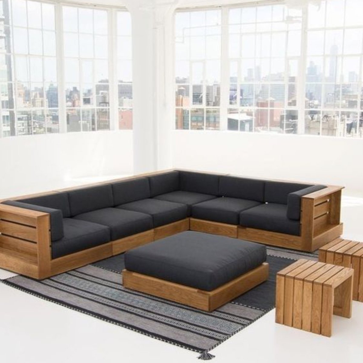 Диван из дерева