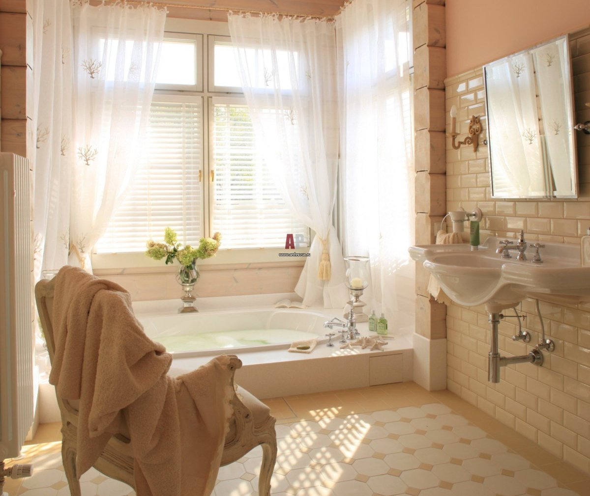 Уютная ванная в частном доме