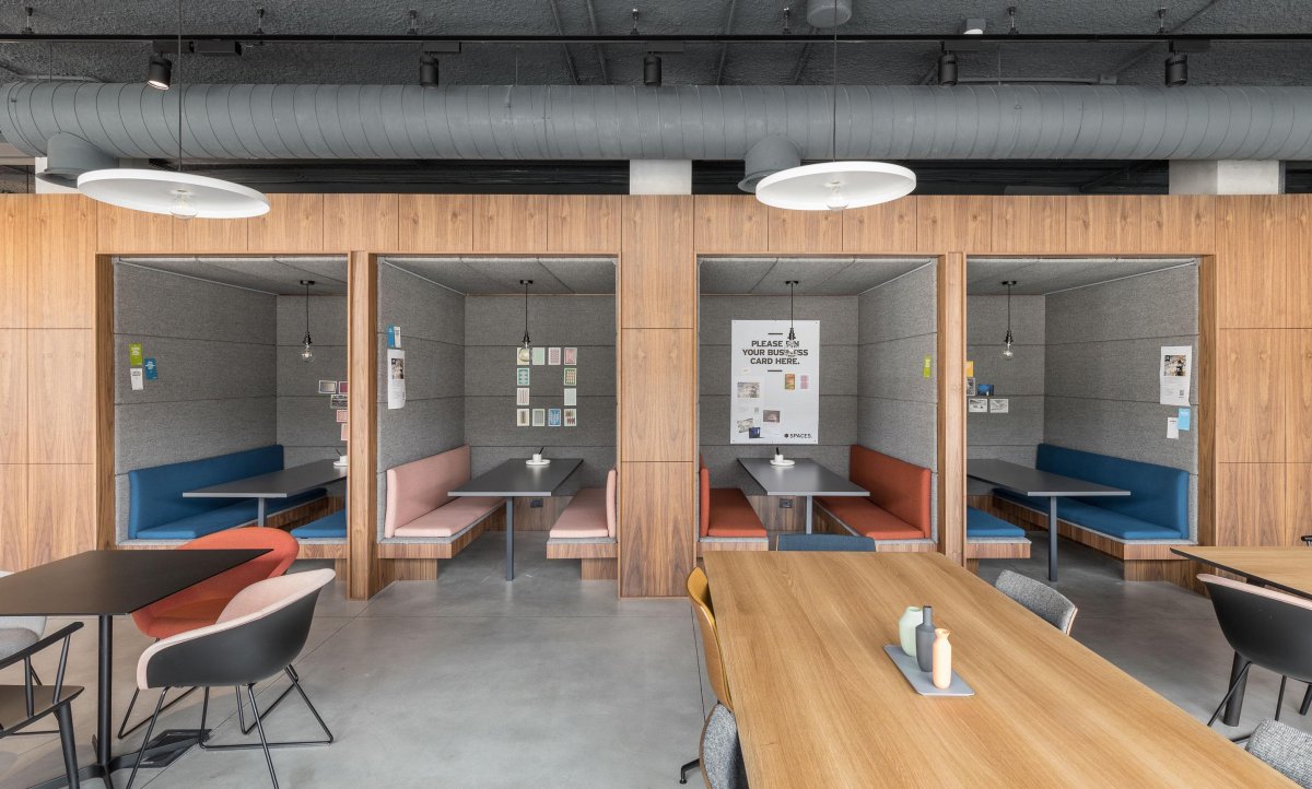 Идея для оформления капсульных коворкинг