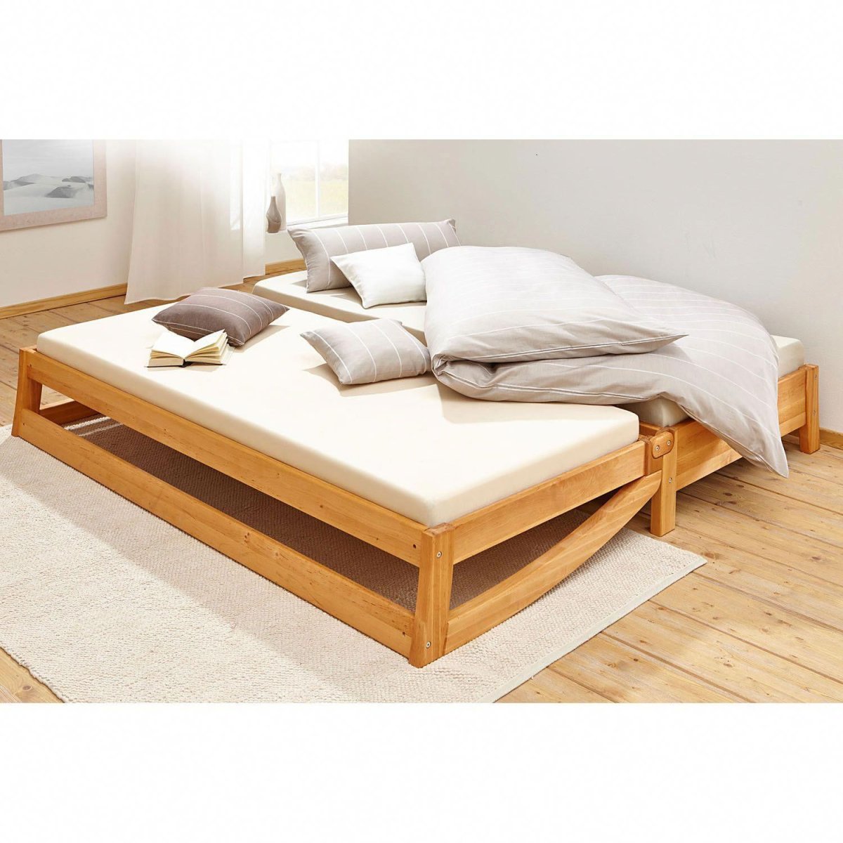 Раскладная деревянная кровать