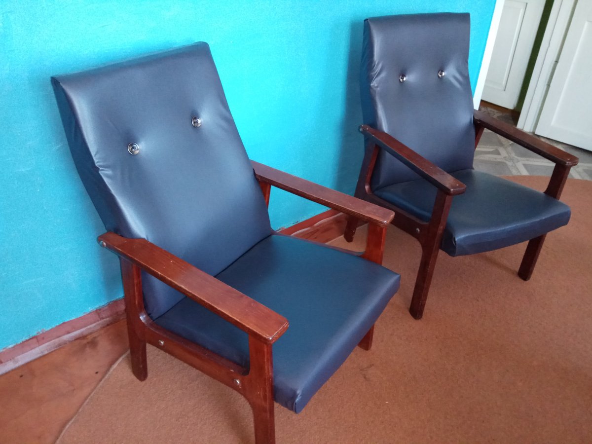 Кресло советские восстановленные