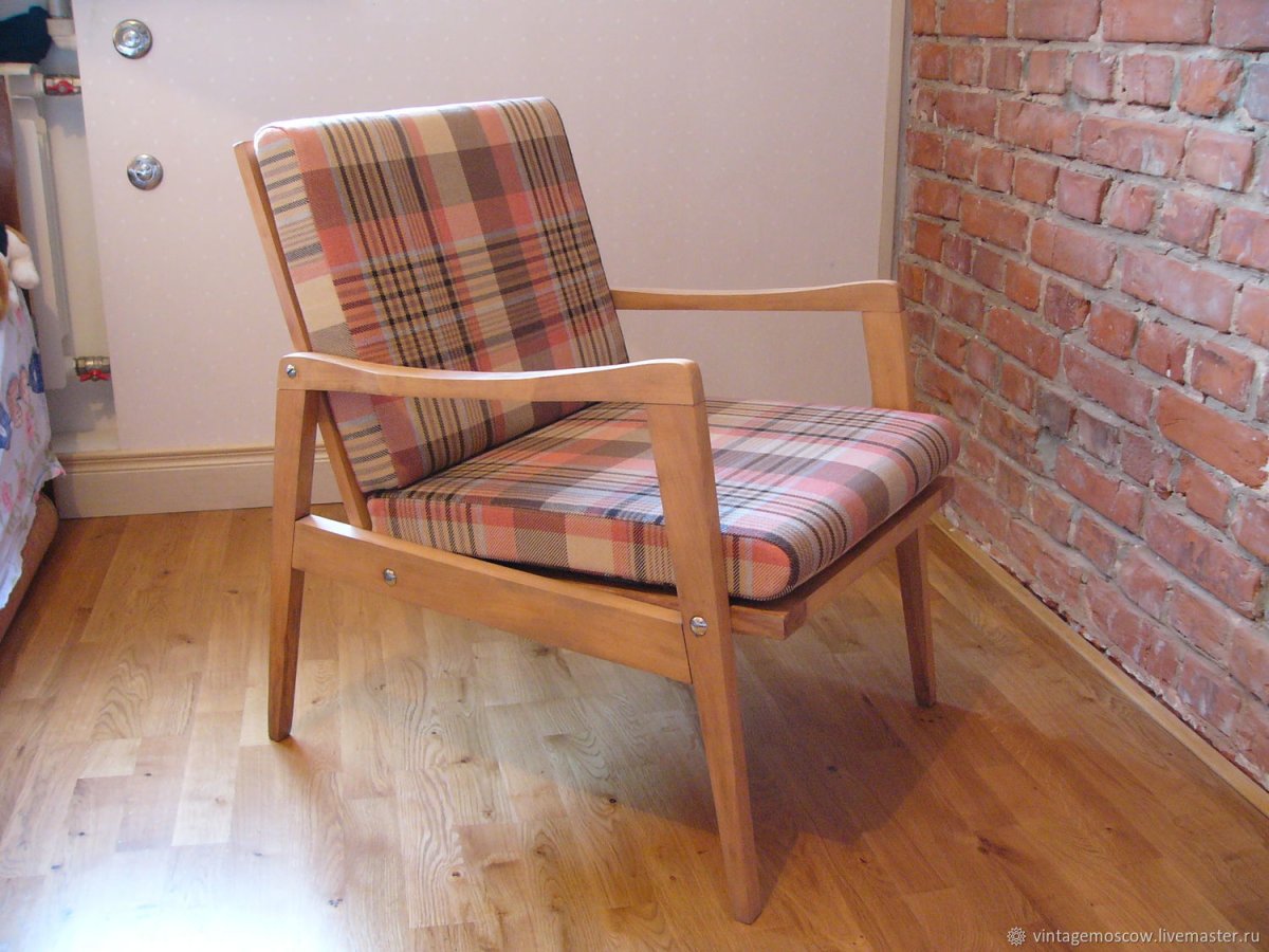 Кресло СССР сбоку