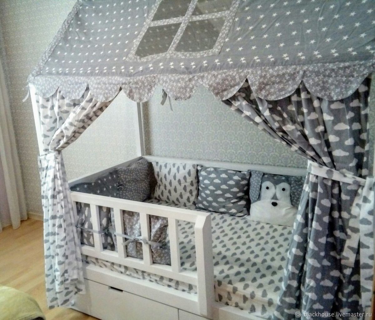 Крыша для кроватки домика из ткани