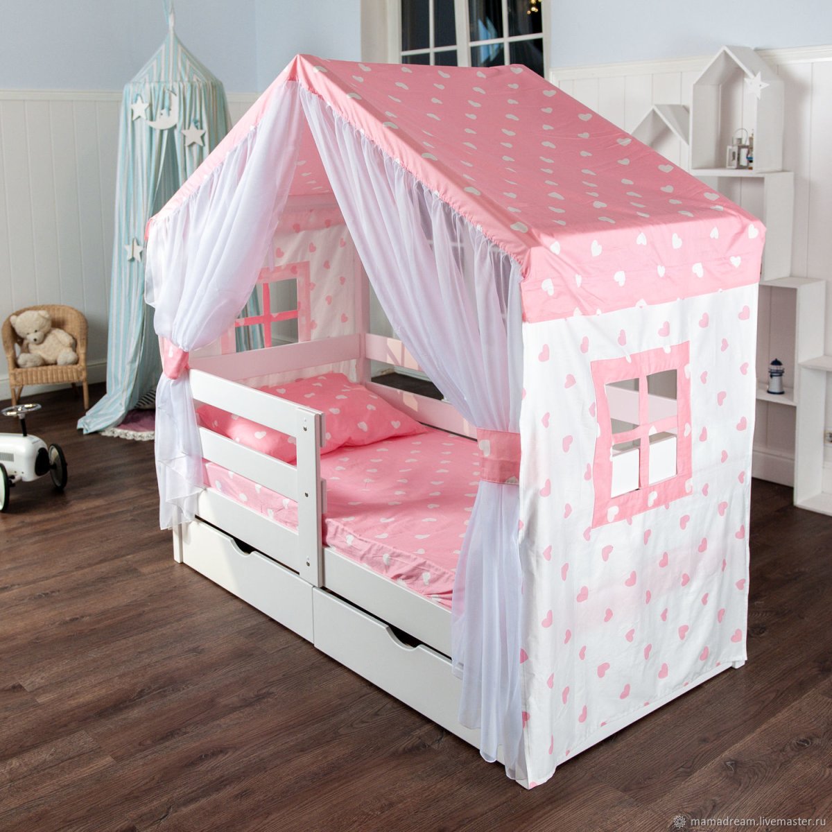 Балдахин на кровать домик