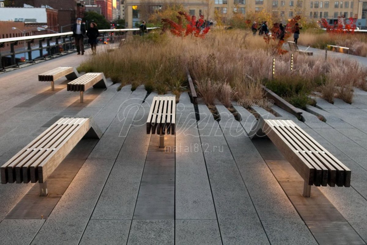 Лавочки парка Хай лайн в Нью Йорке
