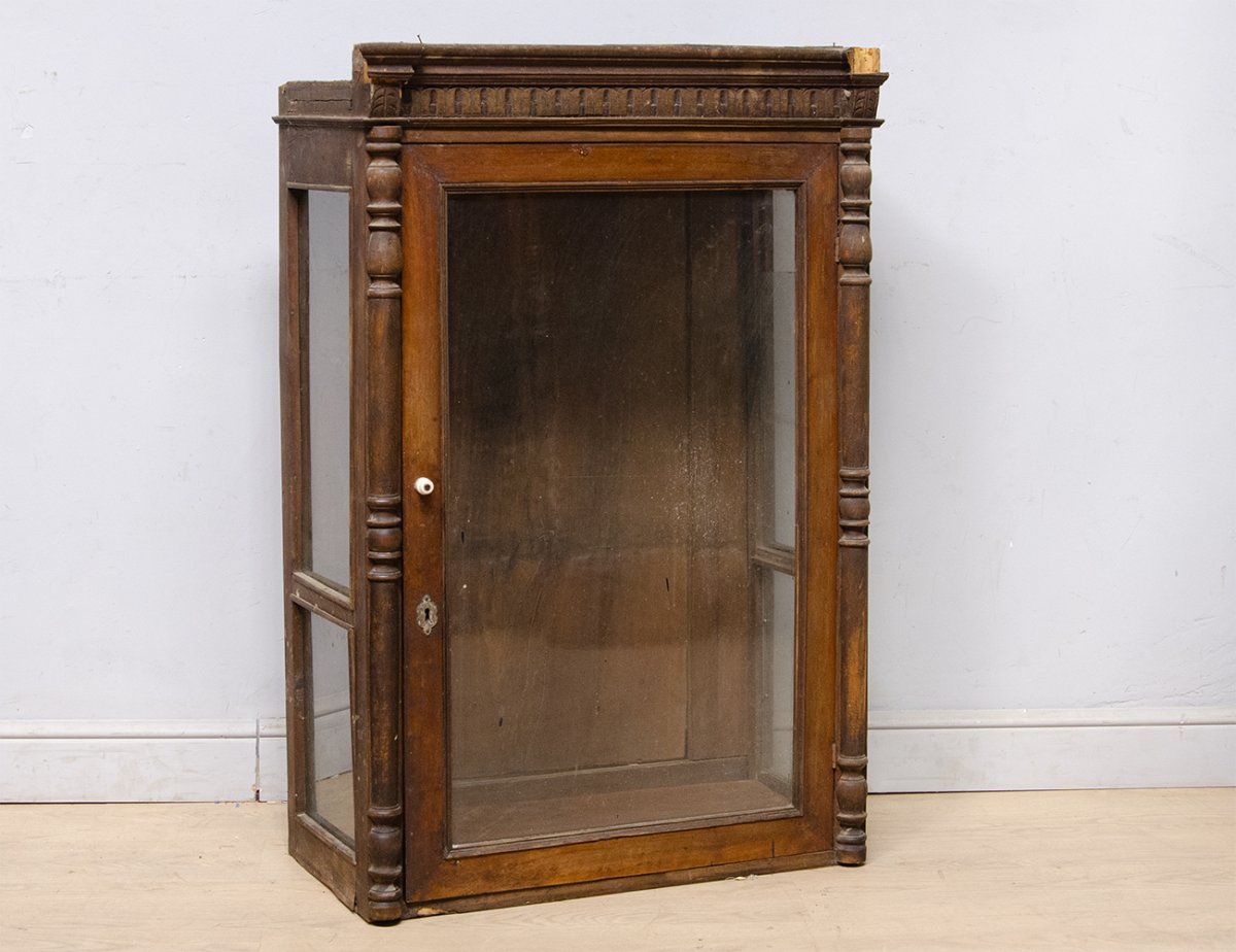 Старинный буфет