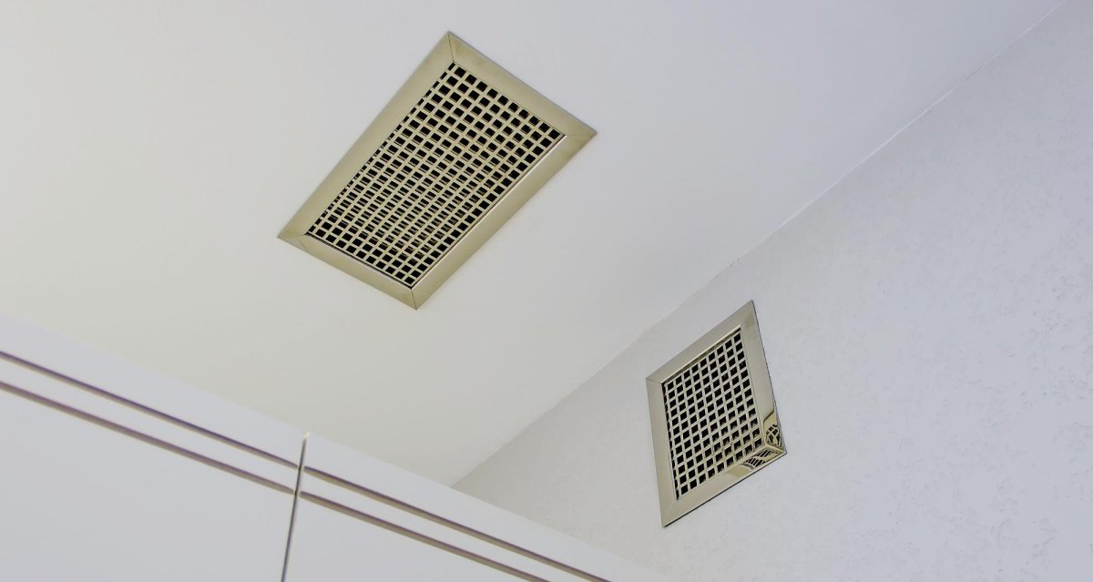 Вентиляционная решетка в ванную
