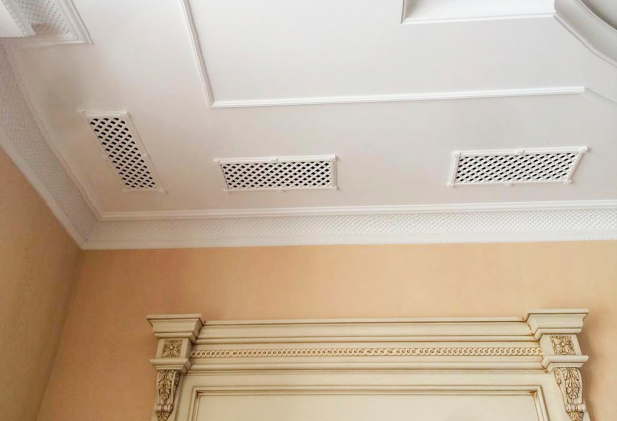 Решетка вентиляции в потолке