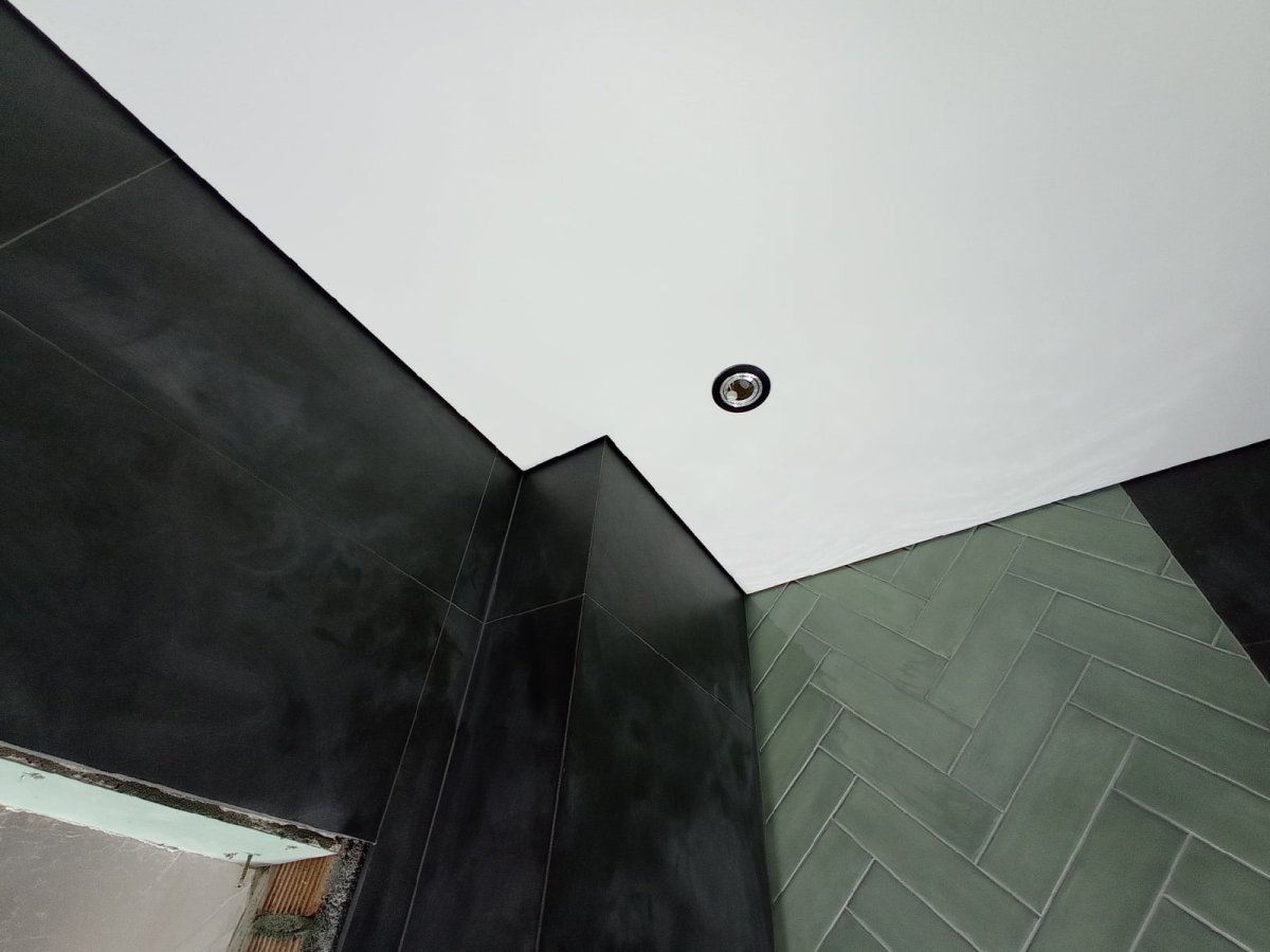 Еврокраб теневой профиль натяжные потолки