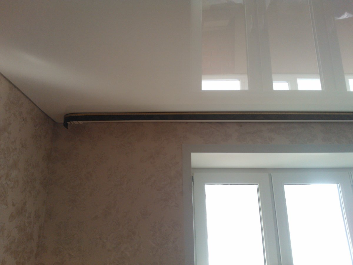 Натяжной потолок с Гординой