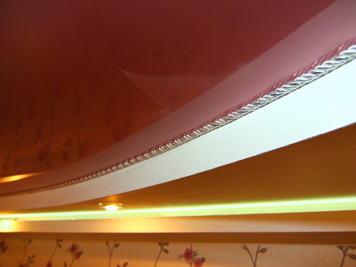 Кант плинтус для натяжных потолков