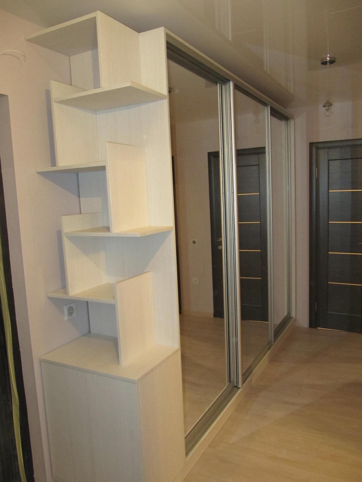 Торец шкафа