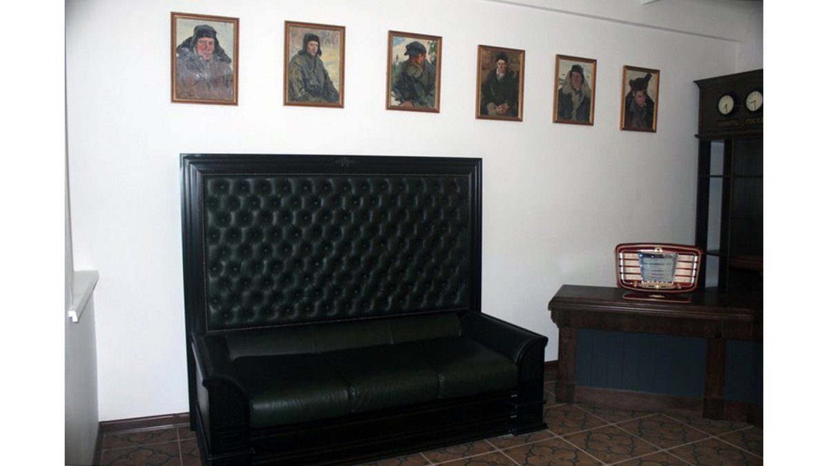 Диван сталинский Ампир