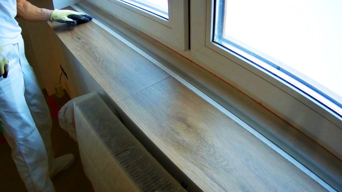 Отделка подоконника ламинатом