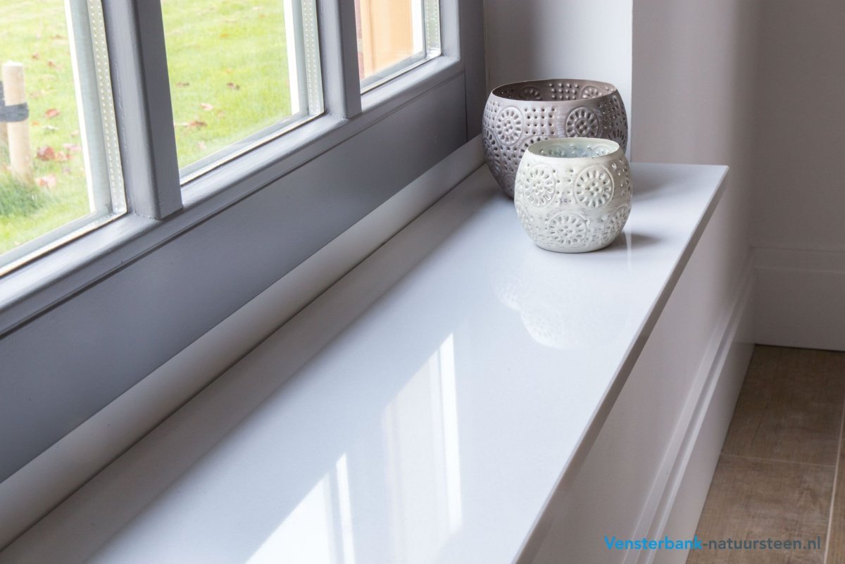 Красивые глянцевые подоконники