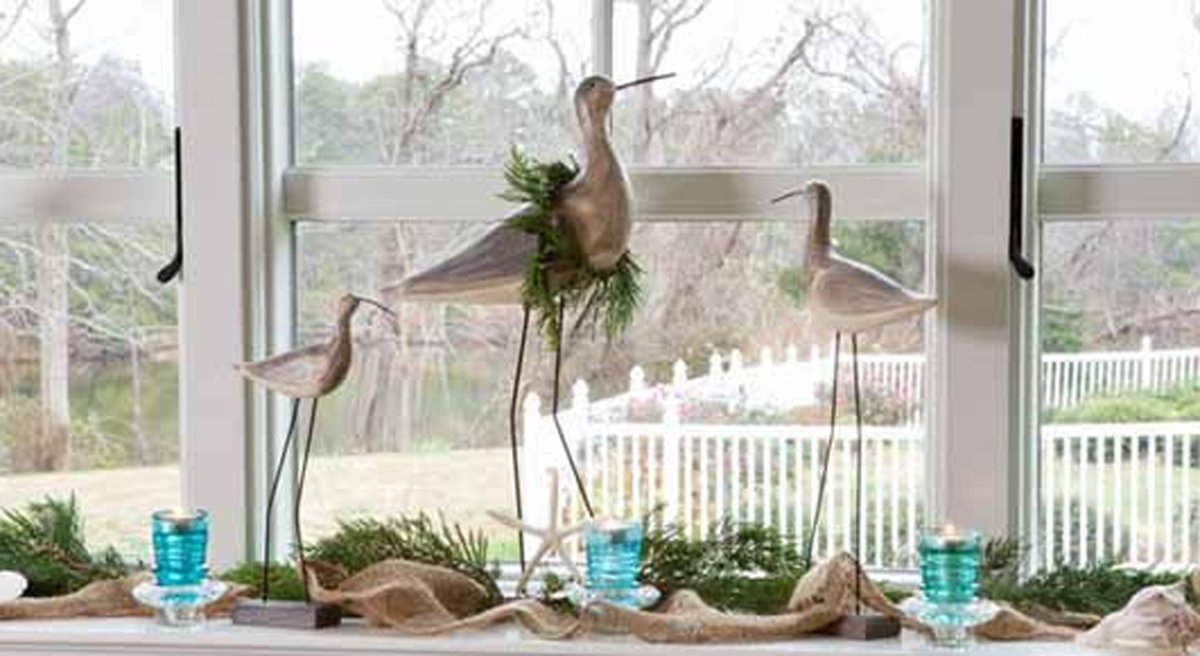 Весенний декор подоконника