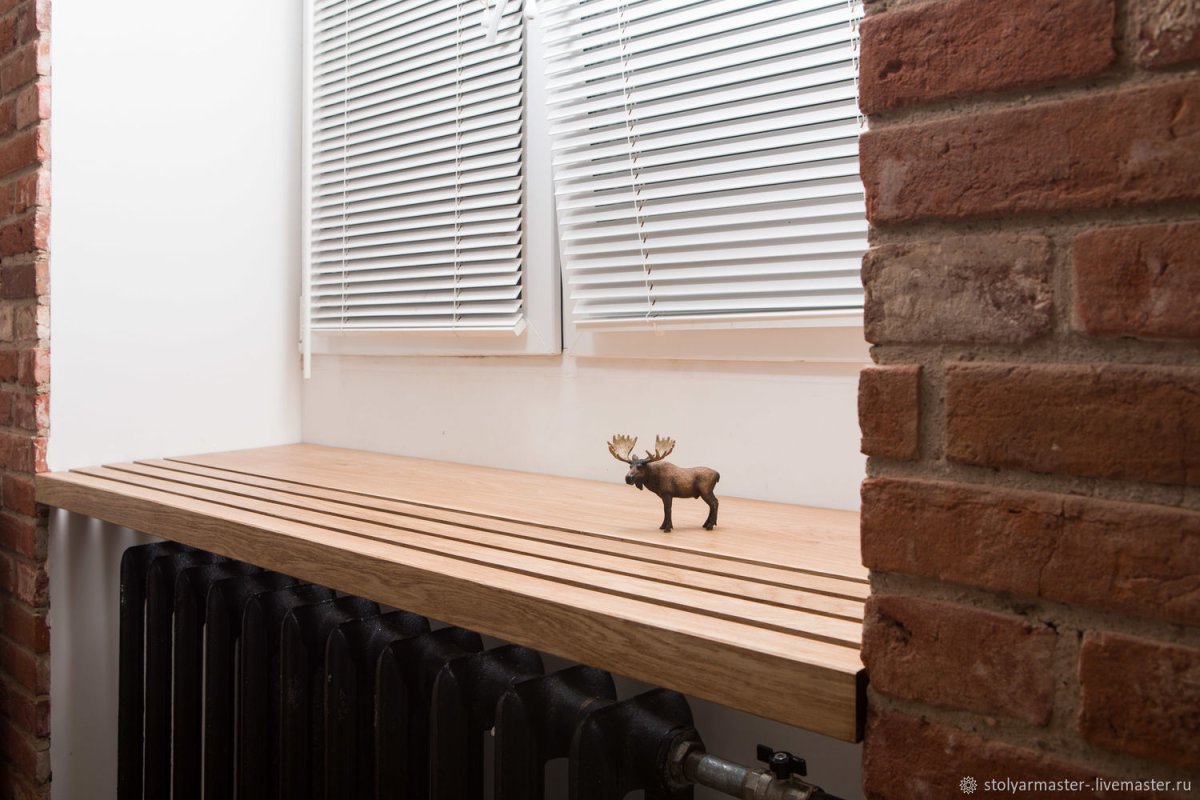 Подоконник из реек деревянных