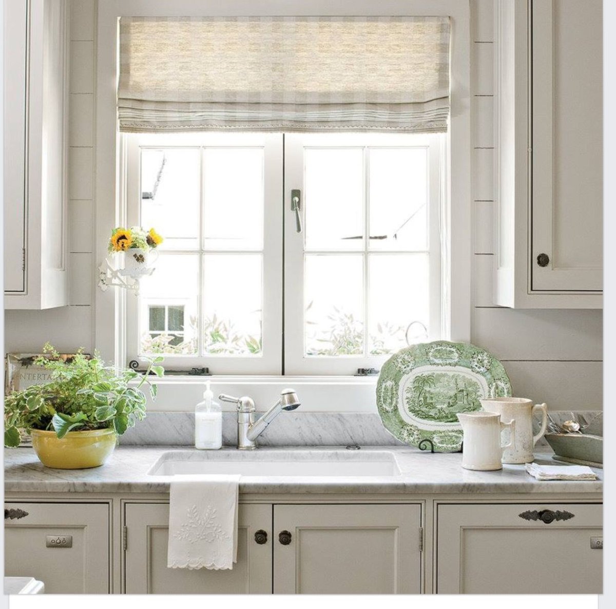 Отделка окна на кухне