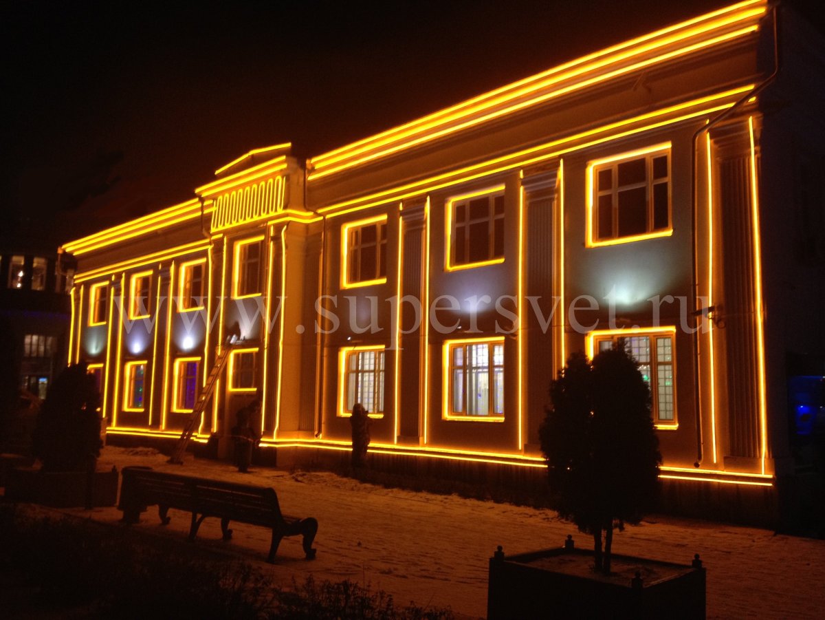 Неоновая подсветка фасада
