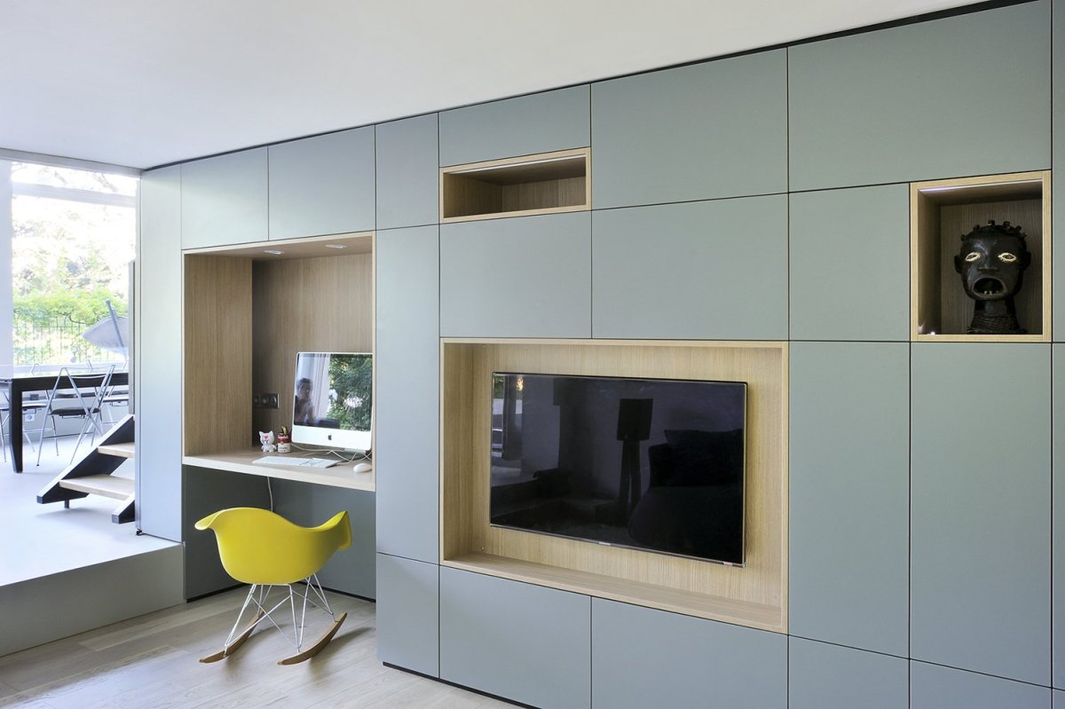 Шкаф в гостиную Минимализм