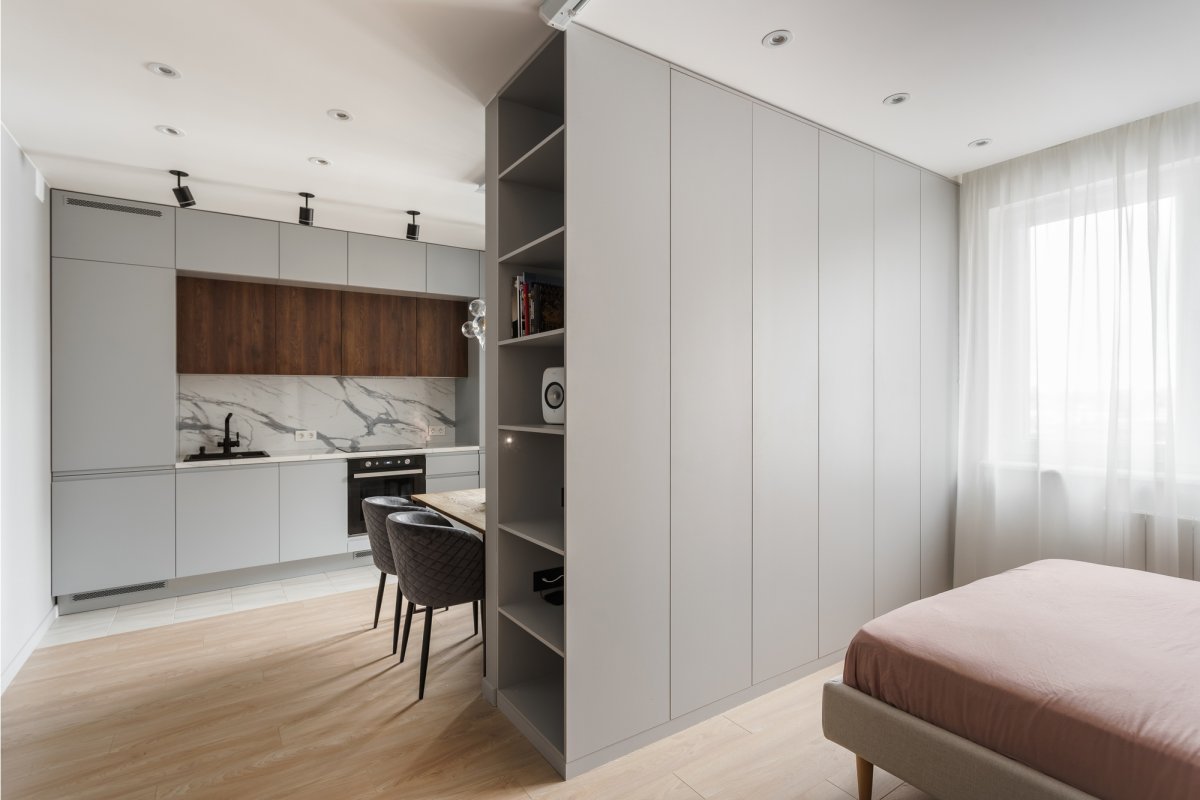 Шкаф вместо стены между комнатами