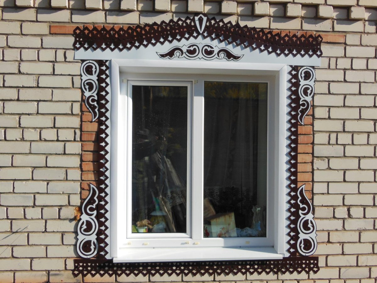 Металлические резные наличники на окна