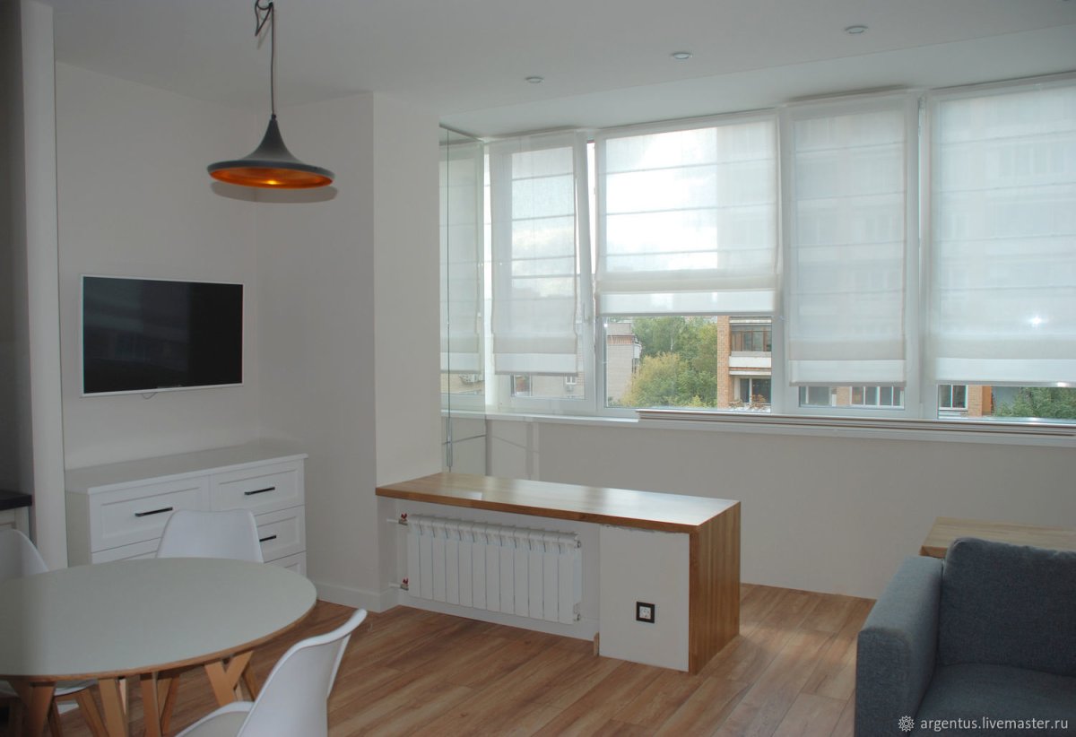 Подоконник-столешница на балконе