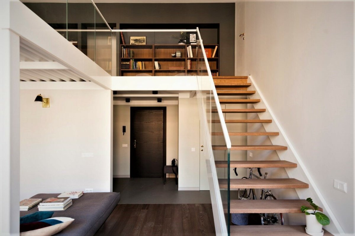 Двухуровневая лестница