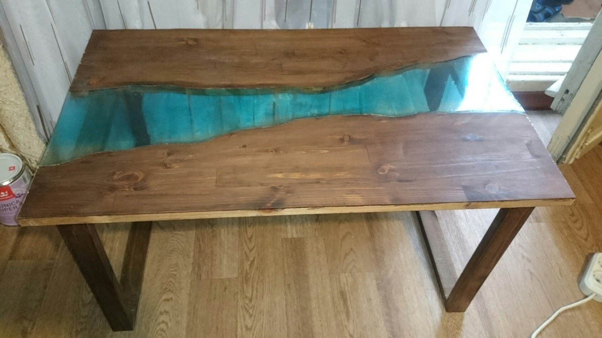 Мебельный щит с эпоксидной смолой