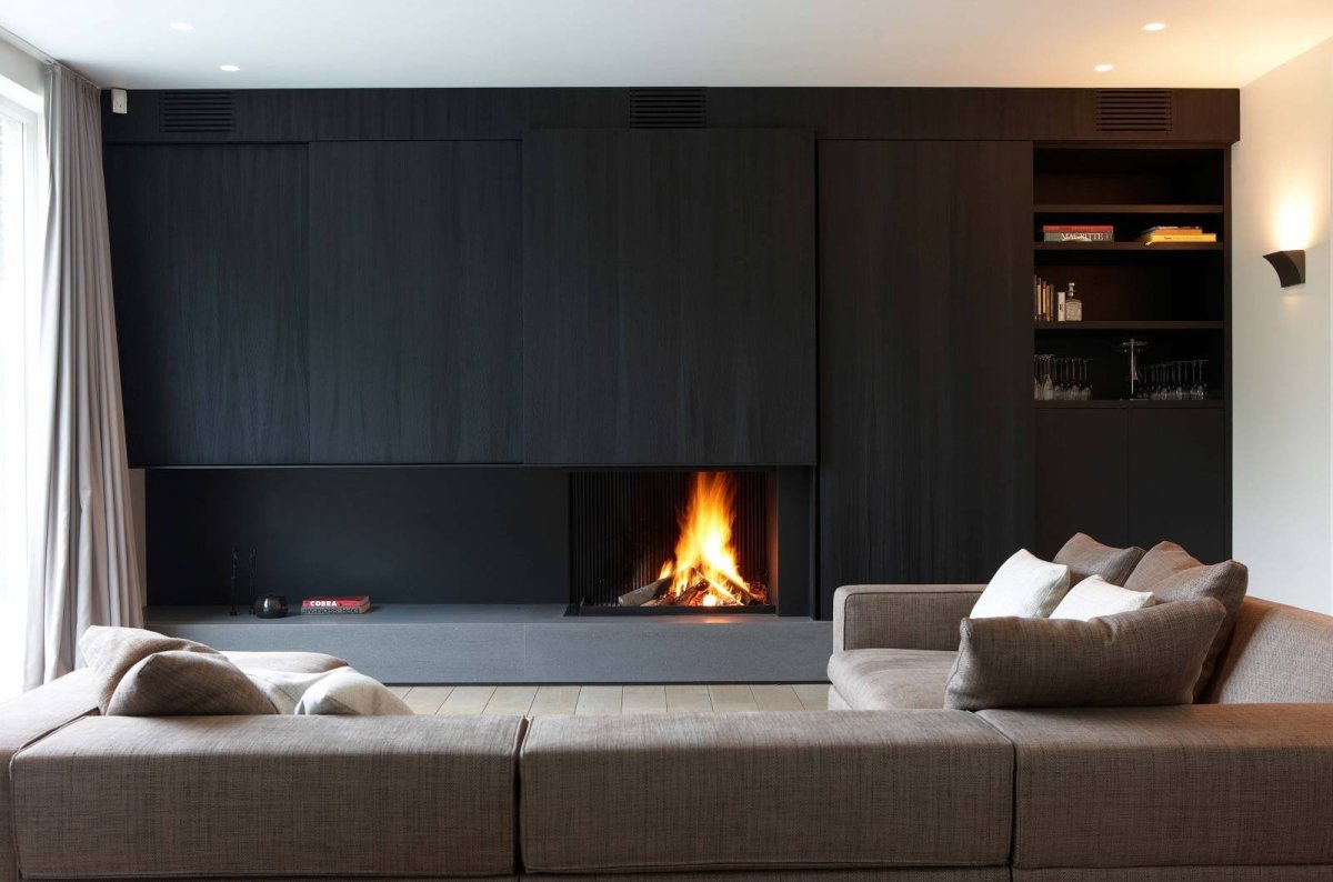 Биокамин встроенный в шкаф