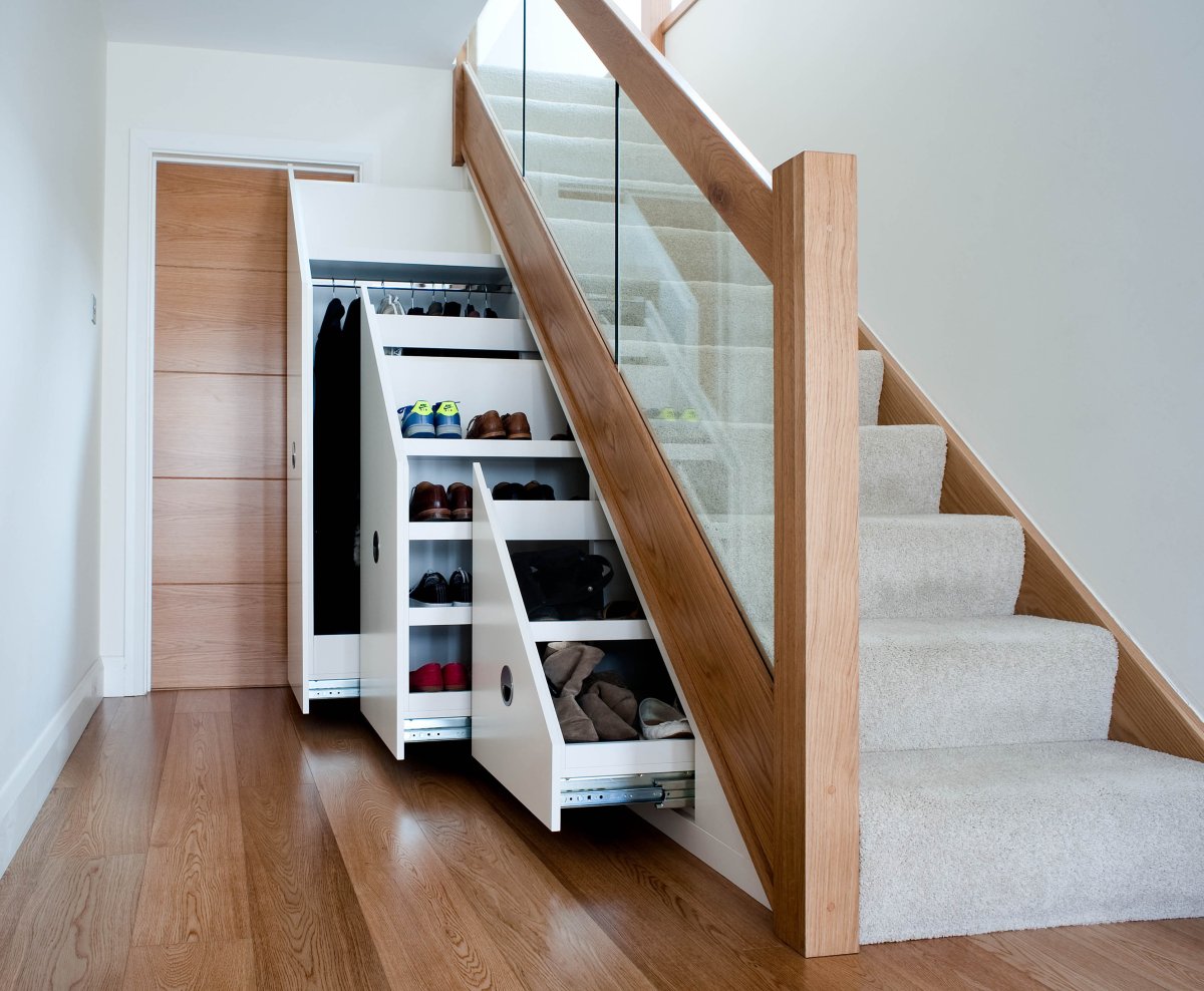 Система хранения под лестницей