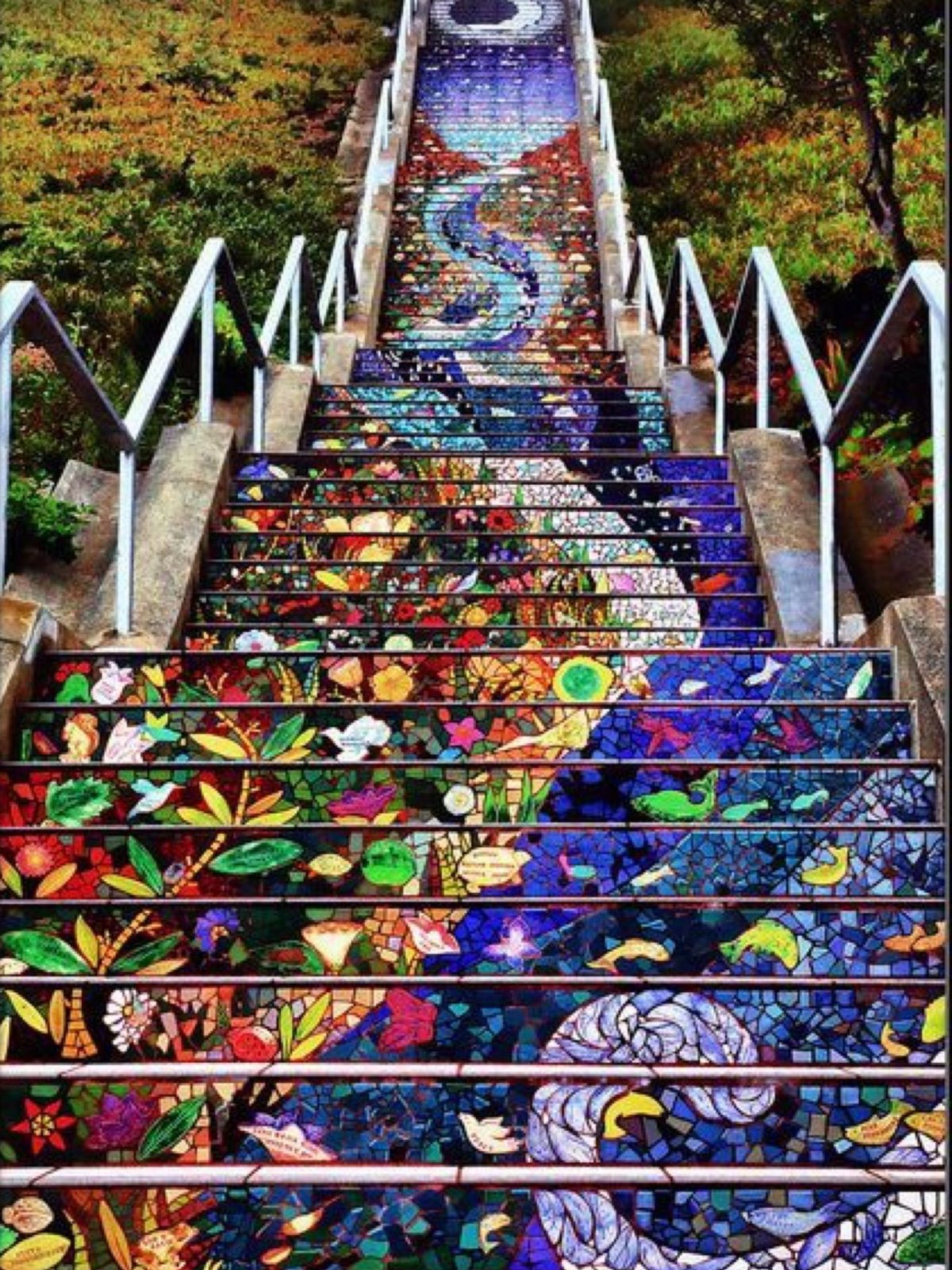 Лестница мозаичная Барселона