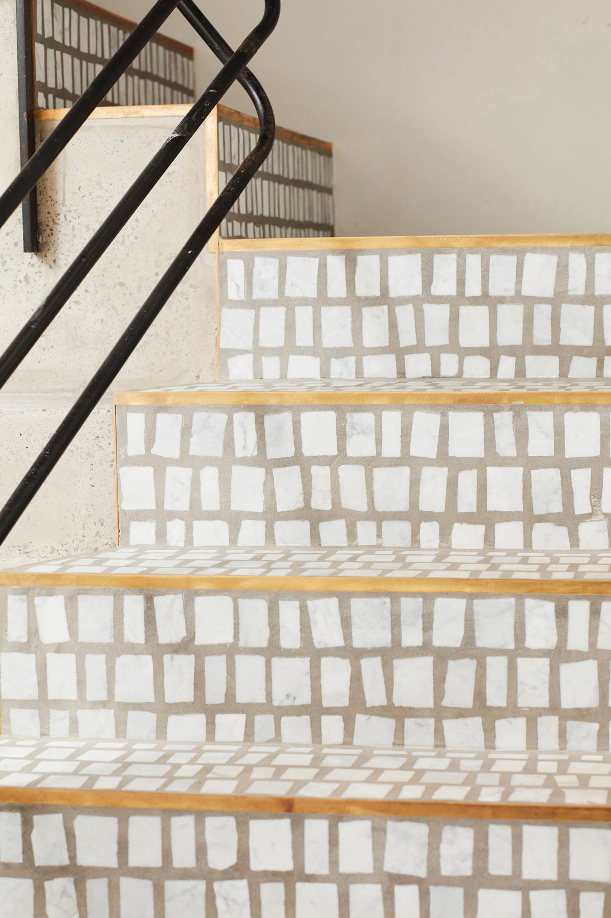 Рафаэль Нельсон Абоганда лестница