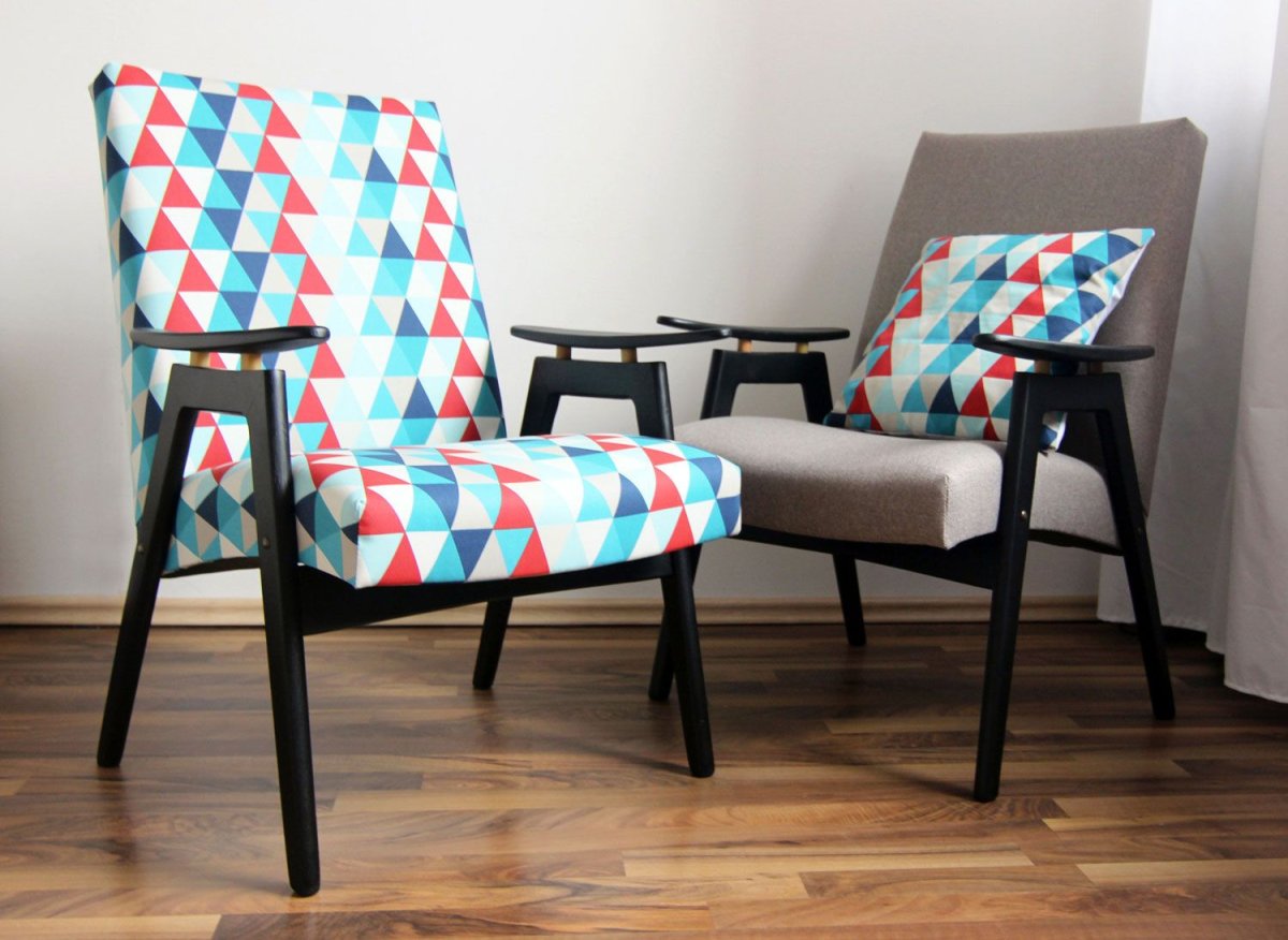 Отреставрированное советское кресло