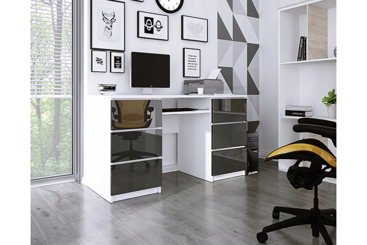 Компьютерный стол в современном интерьере