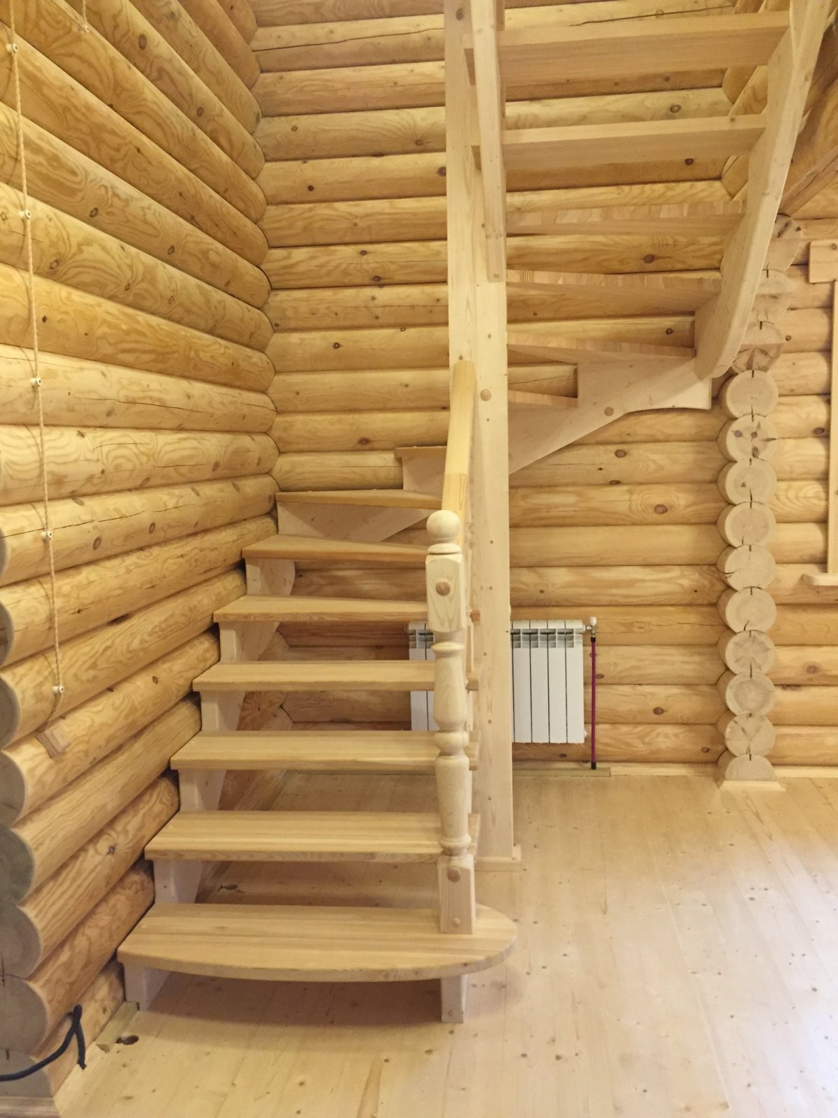 Дачная лестница на второй этаж