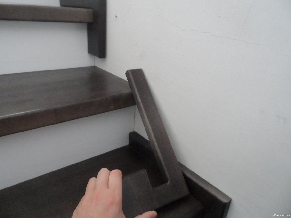 Плинтус на лестнице