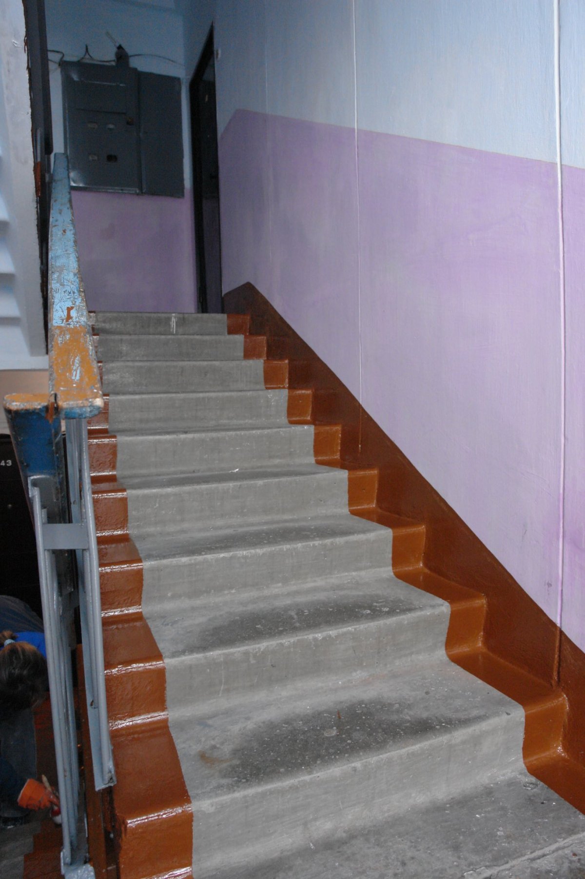 Ступеньки в подъезде