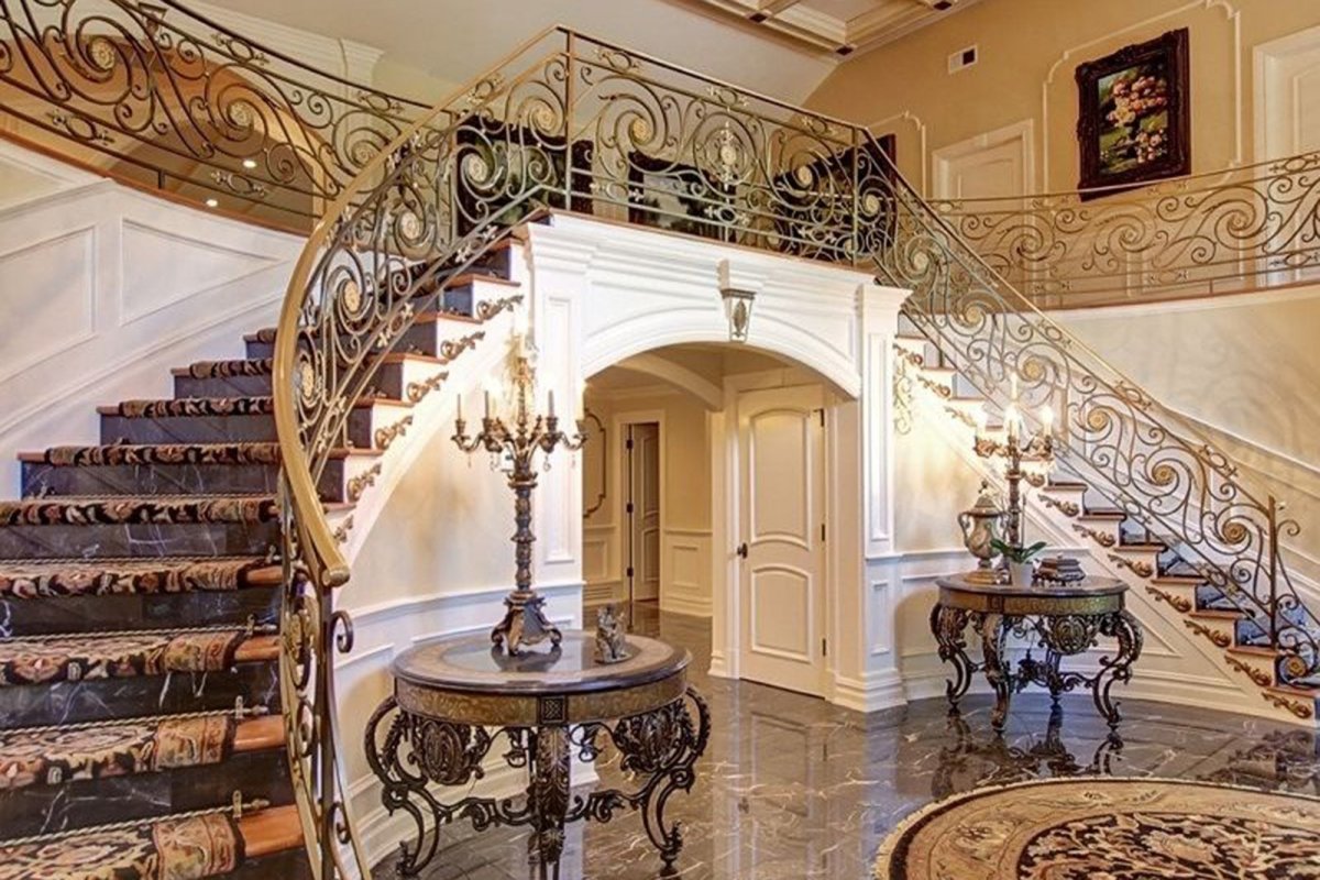 Лестницы в домах знаменитостей